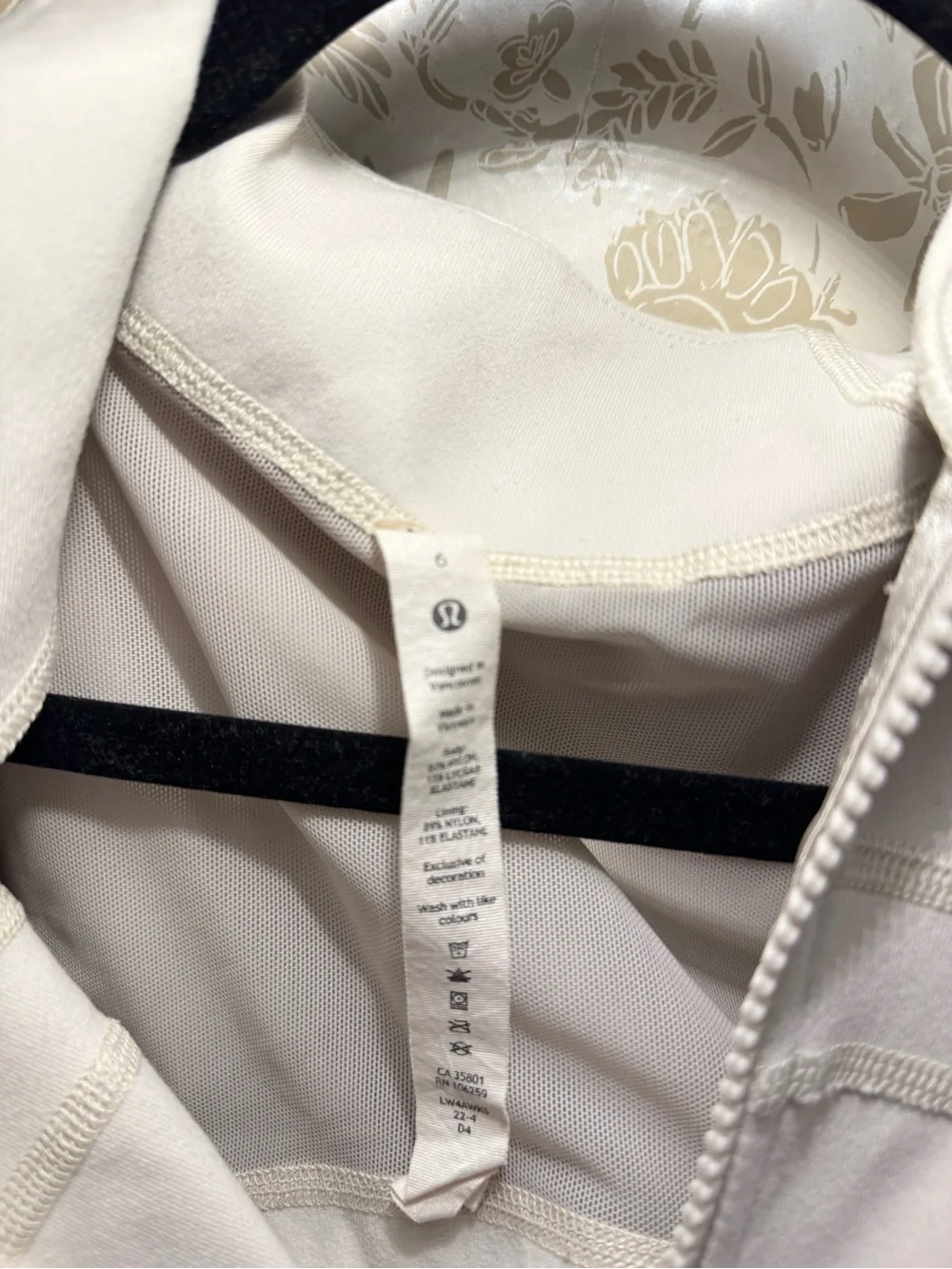Lululemon Size 6 Ivory White Full Zip Define Style Athletic Jacket